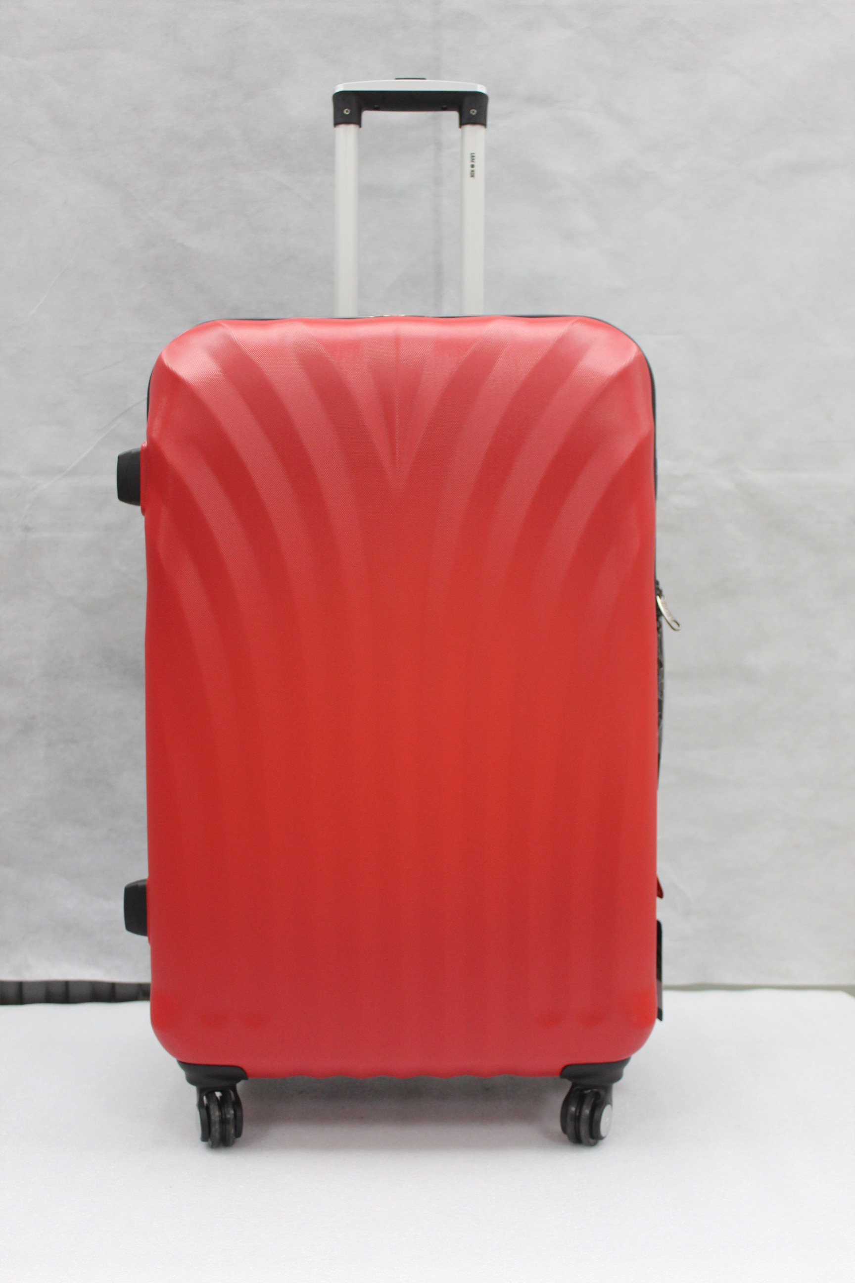 yanteng fashion spinner luggage with creative design